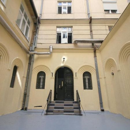 Studio Apartman Kocka 贝尔格莱德 外观 照片
