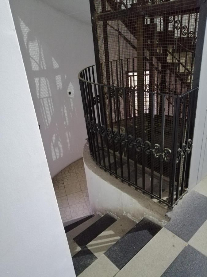 Studio Apartman Kocka 贝尔格莱德 外观 照片