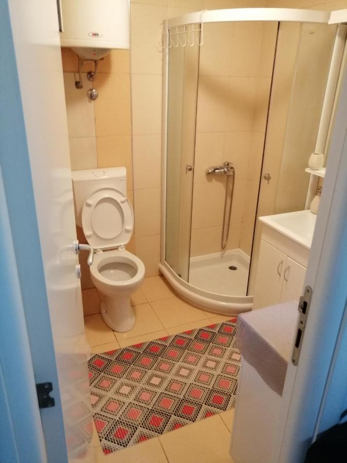 Studio Apartman Kocka 贝尔格莱德 外观 照片